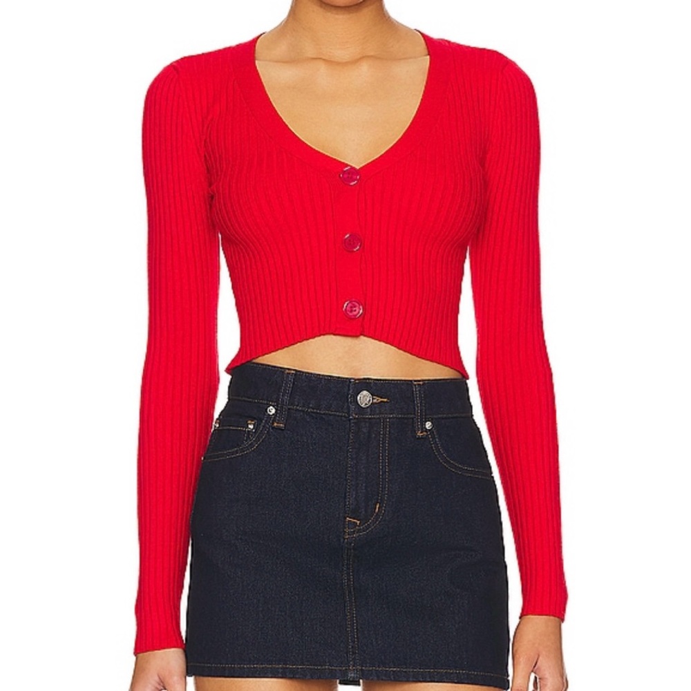 (NWT) SUPERDOWN Nichole Cropped Sweater in Red (M)